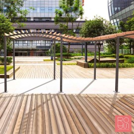 Pèrgola d'ombreig amb teulat en llistons de fusta model Océano